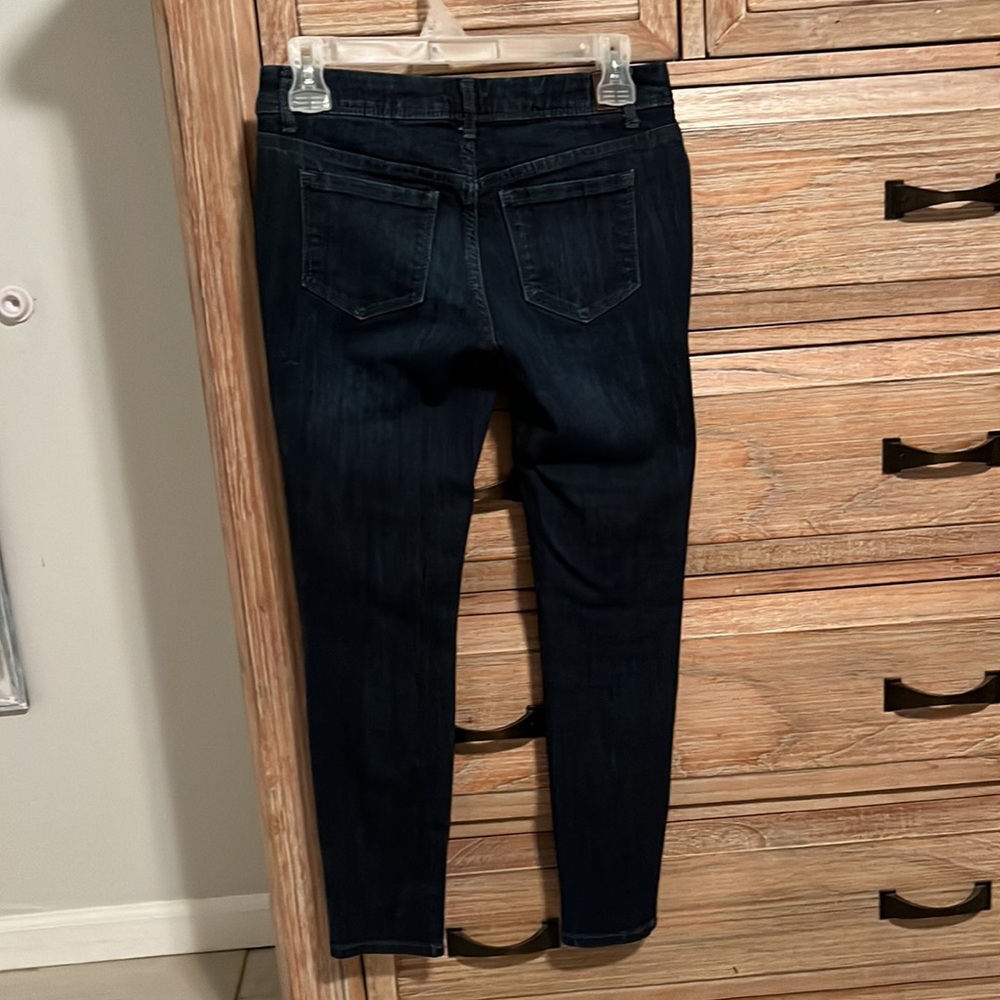 Simply Vera Wang Jeans - Great condition - size 2P Skinny / Mid Rise - Picture 2 of 4